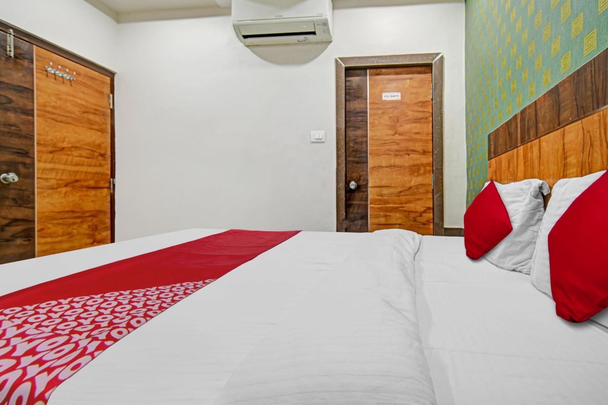 Hotel O Blue Wings 印多尔 外观 照片