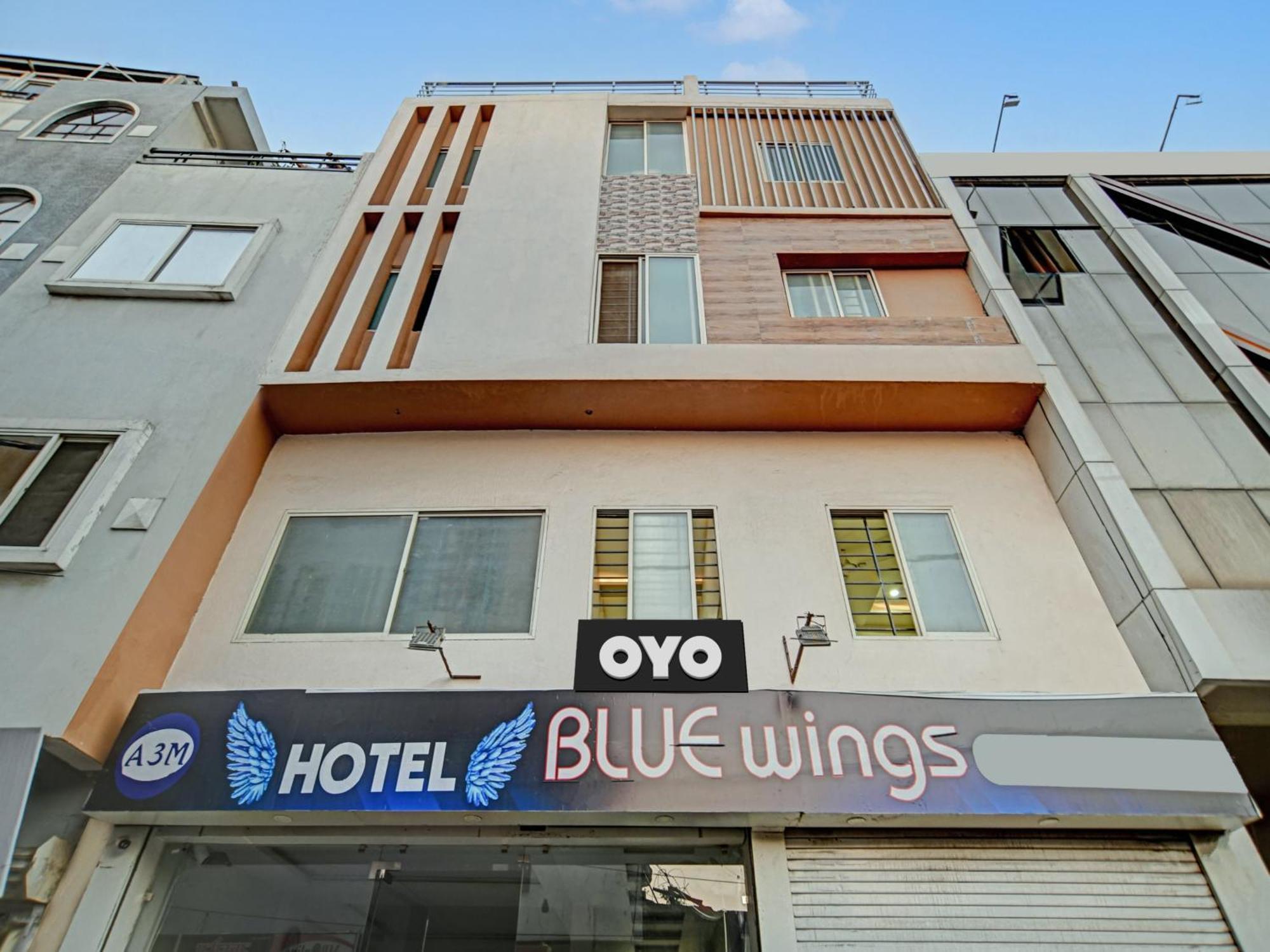 Hotel O Blue Wings 印多尔 外观 照片